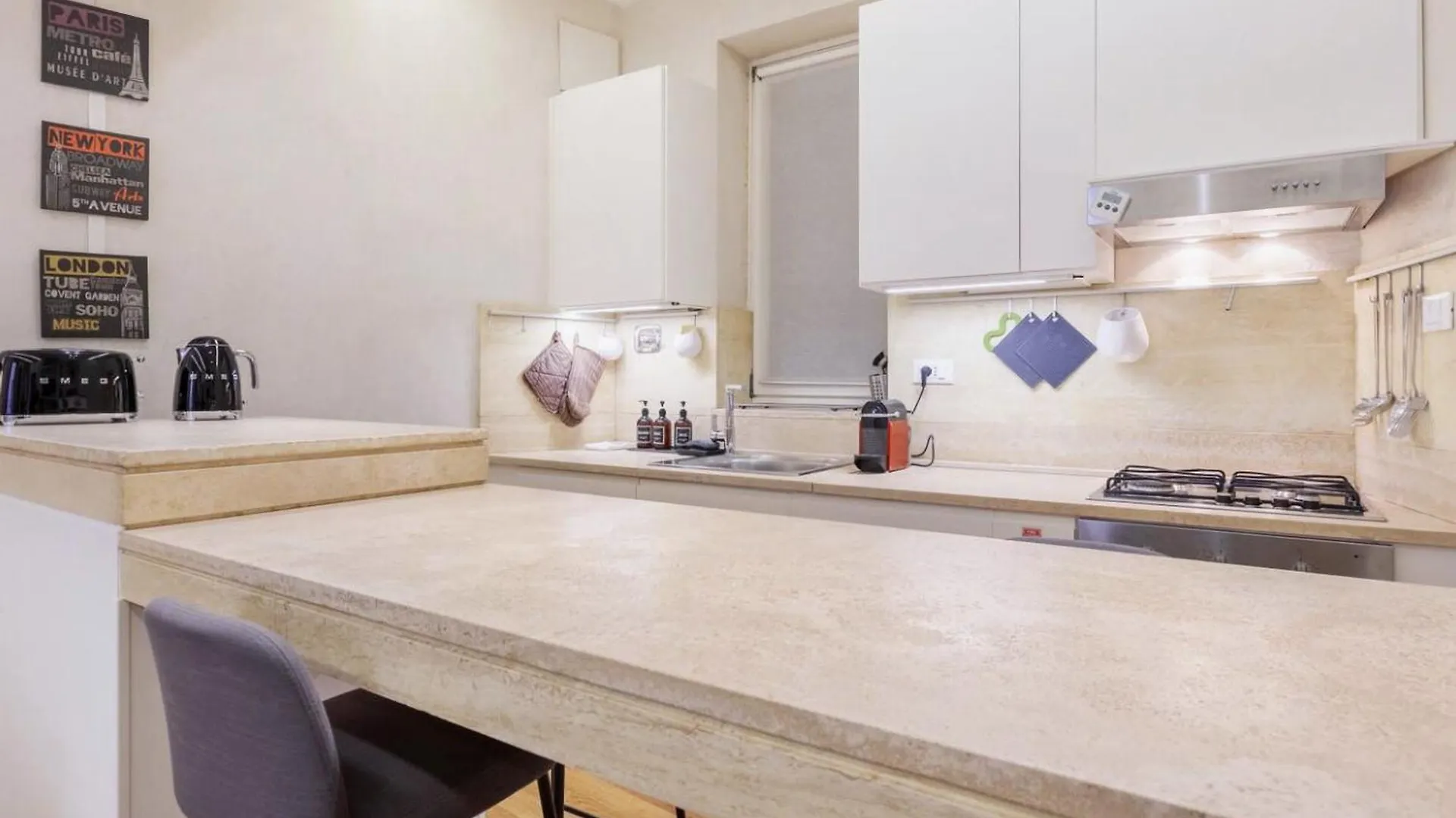 Campo Dei Fiori Modern Apartment With Terrace Rome